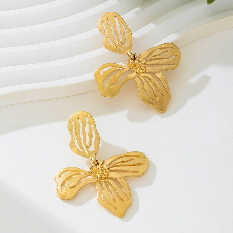 New Metal Hollow Leaf Shape Flower Gold Earrings