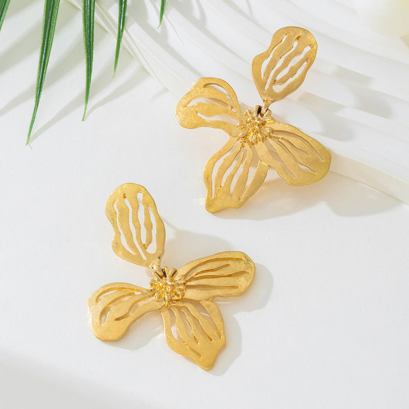 New Metal Hollow Leaf Shape Flower Gold Earrings